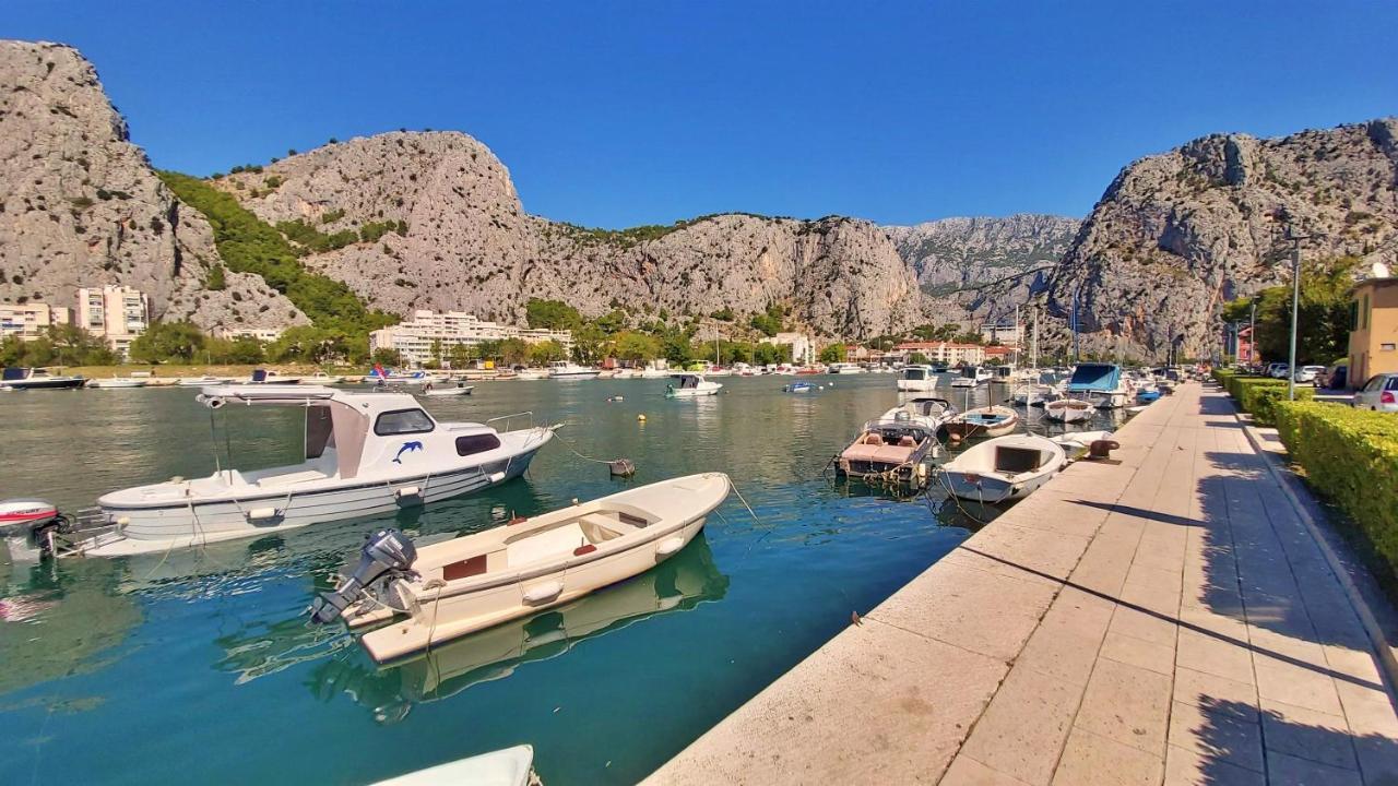 Apartment Anita Omiš Eksteriør bilde